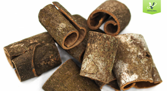 Quế cắt tròn nguyên vỏ